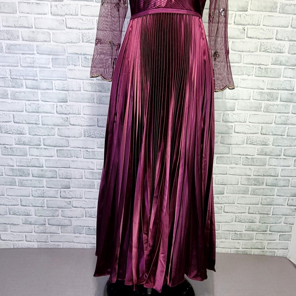 Ted Baker 4/L‎ Limited Edition Purple Pleated Formal Gown Beaded Long Sleeve - Picture 10 of 16